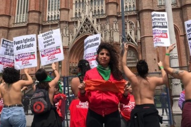 El gremio de Prensa repudió los términos que la agencia Nova usó para con las mujeres del tetazo