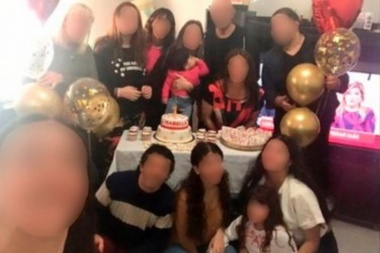 Grieta cerebral: una vecina llevó a su hija a una fiesta de cumpleaños y lo publicó en las redes manifestándose "anti K"