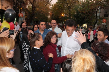 En La Plata, Lavagna está como Massa en 2015:  tiene un candidato a intendente por cuadra