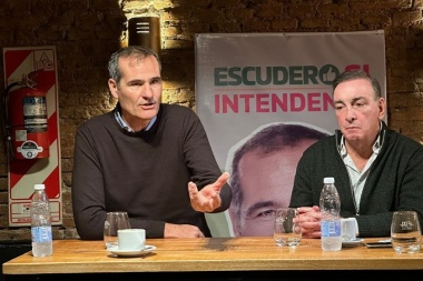 En campaña: Escudero promete el regreso de la Policía Local