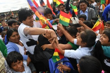Evo ofreció tierras cultivables a sus compatriotas que quieran volver a Bolivia