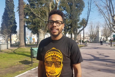 Jonathan Da Cruz, el candidato de raíces africanas: "En Ensenada Secco lleva a la práctica el trasvasamiento generacional del que hablaba Perón"
