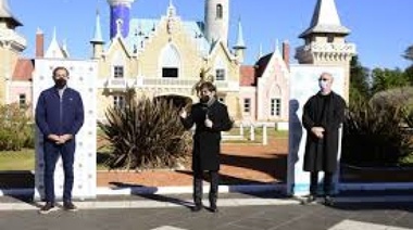 "Ni un paso atrás": la Muni platense no suspenderá las funciones del Auto Cine de la Repu