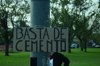 Inundados de Tolosa se movilizan contra un emprendimiento inmobiliario que atribuyen a Dacal Bienes Raíces y piden que Garro expropie las tierras
