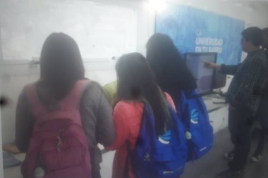 Se presentó en Plaza Moreno el programa ‘Universidad en tu Barrio’