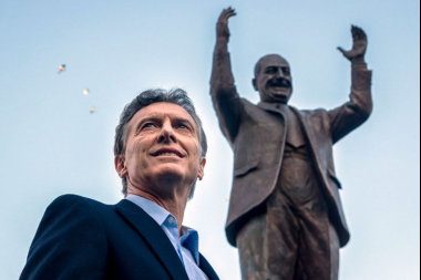 Macri se mueve a lo Perón y amenaza con ir por las cajas de los jefes sindicales más poderosos