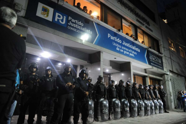Aprovechando el terremoto en el PJ, el Gobierno se coló por el patio de atrás