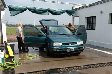Honrar la Vida: detenidas en la cárcel de Magdalena trabajan en un lavadero de autos