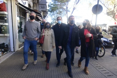 Santilli, Pato Bullrich y Garro, de recorrida por Calle 12 y Hernández