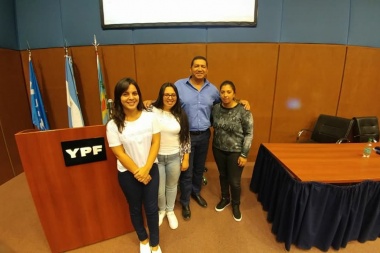 Por primer vez en su historia YPF tendrá mujeres como operadoras de campo