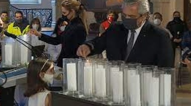 Emotivo homenaje a víctimas del Covid con un mensaje a la unidad nacional