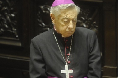 Por el aborto, monseñor Aguer cruzó a Macri: "Ni sabe hacerse la señal de la cruz"