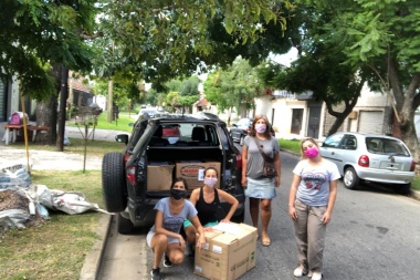 Culminó otra exitosa travesía del Mochimóvil de La plata Solidaria: cientos de peques tuvieron sus útiles escolares