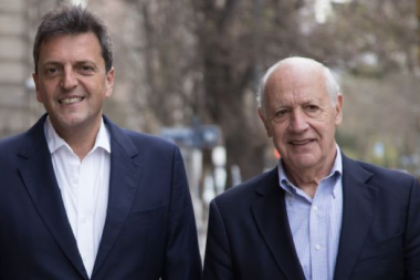 Massa vuelve al ruedo y propone un plan de 14 puntos para salir del pozo