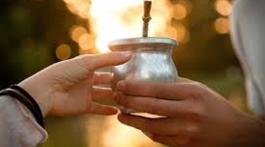 Una reunión familiar con ronda de mate agravó la situación sanitaria de Pinamar que ya no tiene camas para terapia intensiva