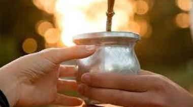 Otra Grieta: solo el 50% estaría dispuesto a volver a compartir el mate