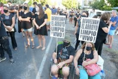 Arroyo Rodríguez: vecinos del "Riachuelo Platense" se movilizaron para hacerse oír