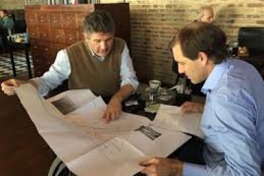 Negrelli salió a cazar ñoquis y le llevó a Garro una lista de 250