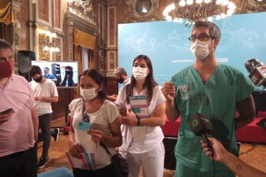 Honrar la vida: el testimonio de los primeros trabajadores de la Salud que se vacunaron en La Plata