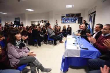 El alakismo trajo al ex presidente del Banco Central: "pareciera que estamos fritos, pero sí hay salida".