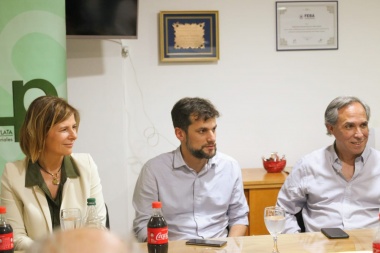 Saintout se reunió con la FELP por un tema espinoso: la venta callejera