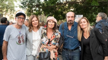 En el acampe del Padre Paco, Saintout instó a no resignarse " a una democracia condicionada por la mafia judicial encabezada por la Corte Suprema”