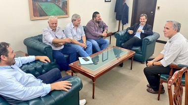 Massismo al palo: Arteaga, Galmarini y dirigentes barriales con agenda conjunta en Villa Elvira