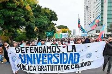 Fuerte pronunciamiento del Frente Renovador en defensa de la educación universitaria gratuita