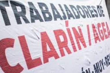 En las buenas son empleados, en las malas son socios: trabajadores de Clarín rechazan el pago del sueldo en cuotas