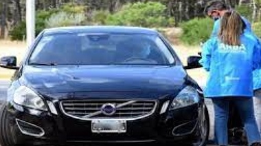 Alta Gama, Alta Deuda: Arba sigue detectando vehículos de lujo que deben una fortuna en patentes
