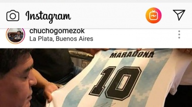 Negrelli insiste en echar al funcionario que le trajo a Garro de Rusia la camiseta firmada por Maradona