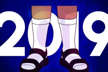 Las ojotas con medias se perfilan como el ícono de la campaña Lavagna 2019