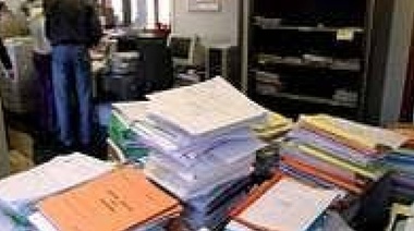 Escándalo en el ministerio de Salud: obligó a ir a trabajar a una empleada con síntomas porque "había muchos expedientes atrasados"