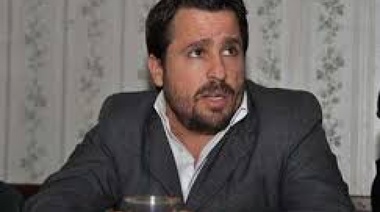 Con el dólar olfateando los $24,  el opinólogo macrista Martín Tetaz anunció que abandona las redes sociales