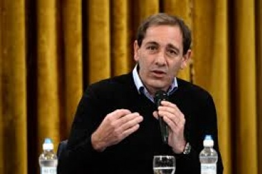 Garro durísimo contra el gobierno: "tenía la cura y se la quedaron, tenía vacunas y se vacunaron ellos".