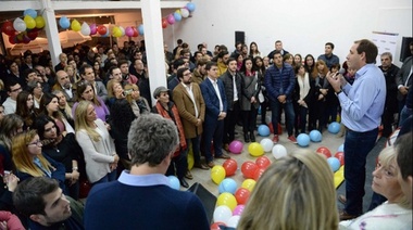 Inauguró local en Barrio Norte: Garro encendió a tropa amarilla con un "Estamos ganando"