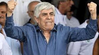 Moyano cierra en La Plata el acto de gremios que apoyan a Saintout, Secco y Cagliardi