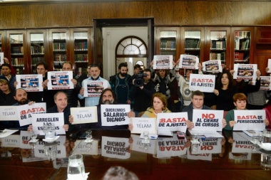 Otra vez la incertidumbre: los gremios docentes podrían ir a paro desde el lunes