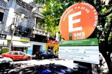 Suspenden hasta el 30 de abril el Estacionamiento Medido en La Plata para los que no podrán usar el transporte público