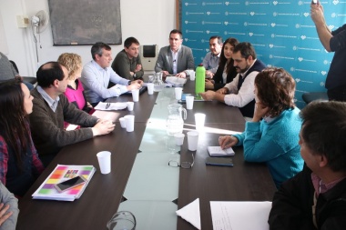 La oposición en el Concejo platense se mostró unida contra la llegada de Farmacity