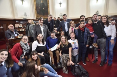 Concejo platense: reconocimiento al deporte adaptado, a Guasones y un cementerio de mascotas