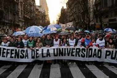 La educación no se privatiza: una histórica manifestación pisoteó el protocolo de Bullrich y sus amenazas