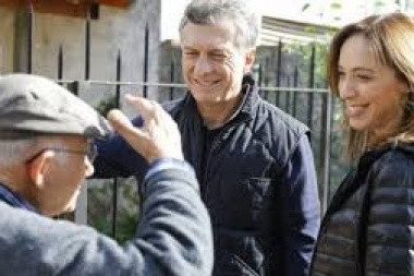 Vidal amaga con dar un bono más inclusivo que el de Macri y que alcance también a los jubilados