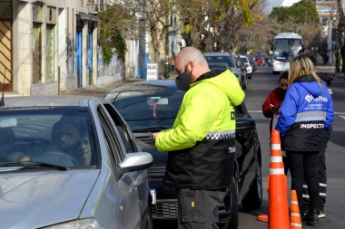 Sacaron de las calles platenses a 15 remises truchos