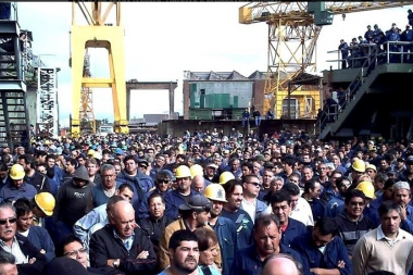 Alerta Ensenada: en el plan de miles de despidos aparece astillero Río Santiago