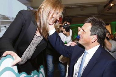 En romance con el massismo, Vidal mueve el tablero para 2019
