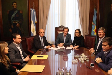 Garro y Alonso presentaron la Oficina Anticorrupciòn: Declaraciones juradas para todos y todas