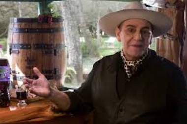 Por la ola marrón ordenan retirar más lotes de Manaos: el Chaqueño Palavecino viene zafando