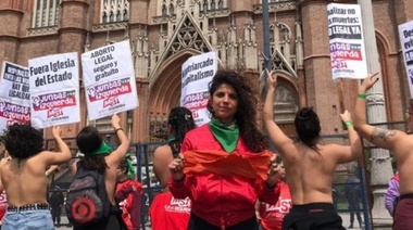 El gremio de Prensa repudió los términos que la agencia Nova usó para con las mujeres del tetazo