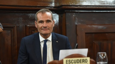 Escudero disparó ironías al discurso de Garro: "hay que avisarle que ya lleva 8 años de mandato"